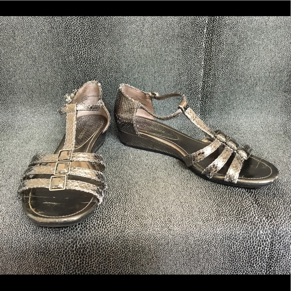 Enzo Angiolini Metallic Sandals